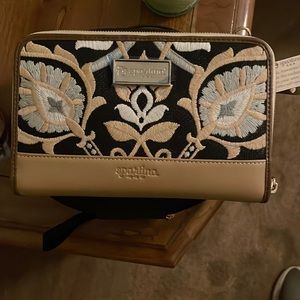 Spartina wallet with shoulder strap- new with tags, mulberry hipster